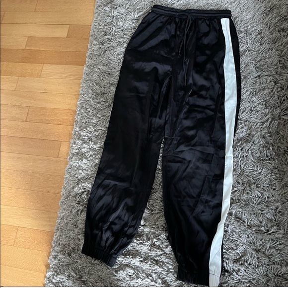 2 x Lightweight Satin Jogger Pants, Zara & Solaris Style, XS/S - Picture 10 of 12